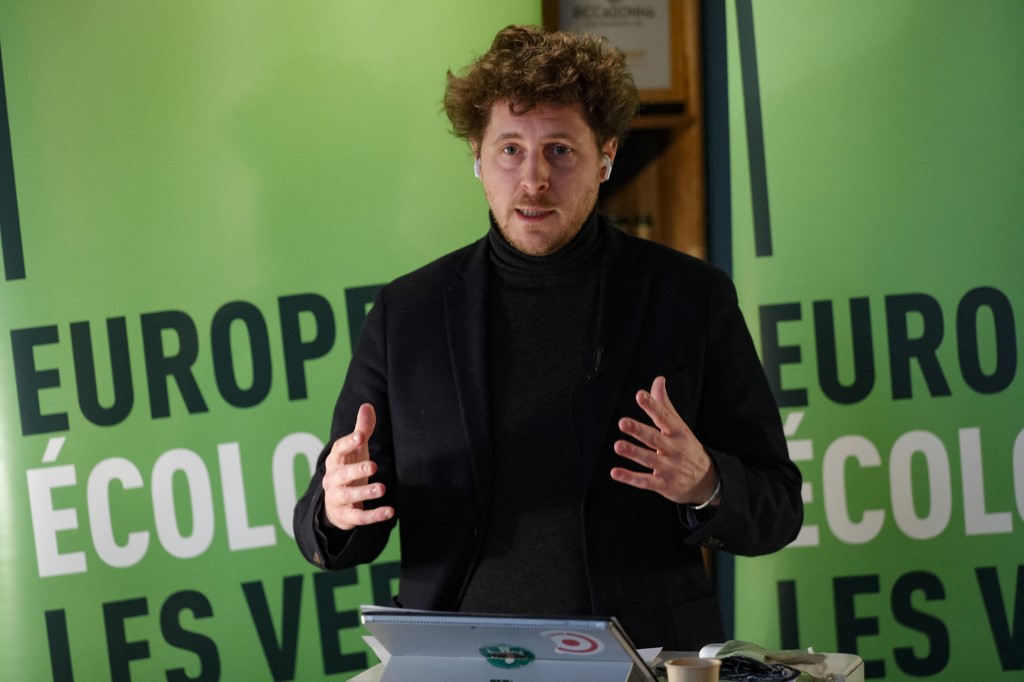 Le patron des Verts Julien Bayou a réclamé jeudi des excuses aux ministres de l'Intérieur Gérald Darmanin et en charge de la Citoyenneté Marlène Schiappa. (AFP)