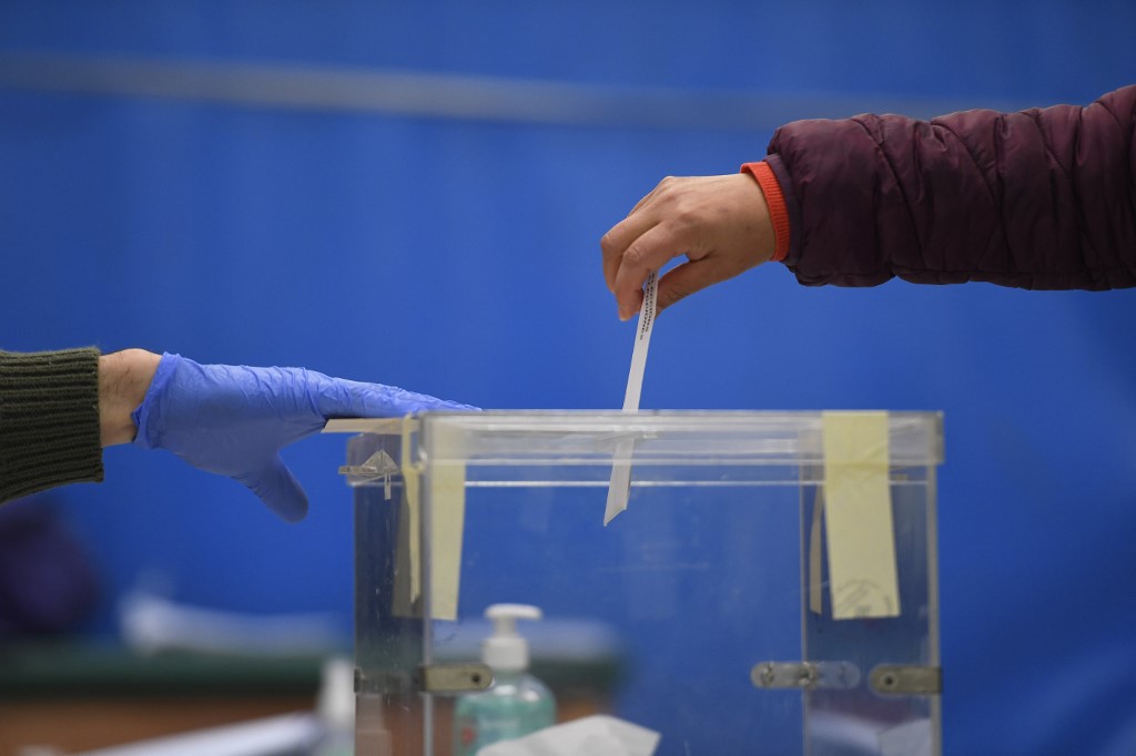Elections législatives anticipées : Les partis dans l’embarras
