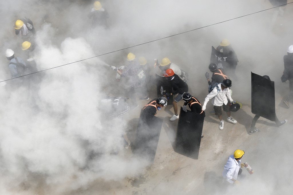 Birmanie: des milliers de manifestants dans les rues, des blessés