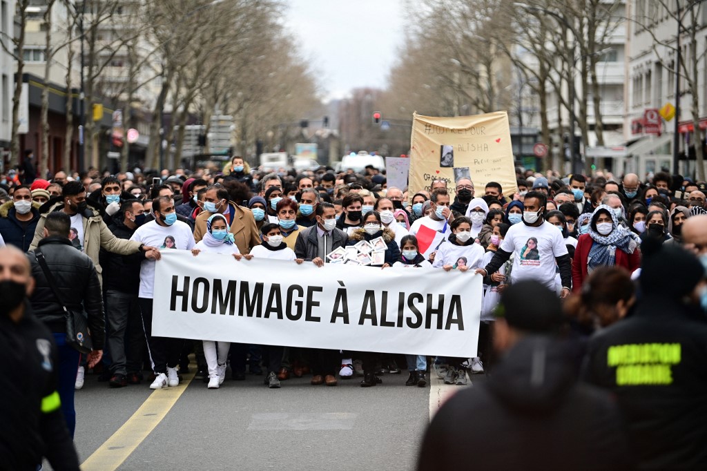 Vibrant hommage à Alisha, harcelée et tuée par des camarades à 14 ans