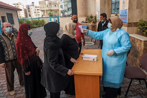 Virus: les Palestiniens reçoivent 100 000 doses du vaccin chinois