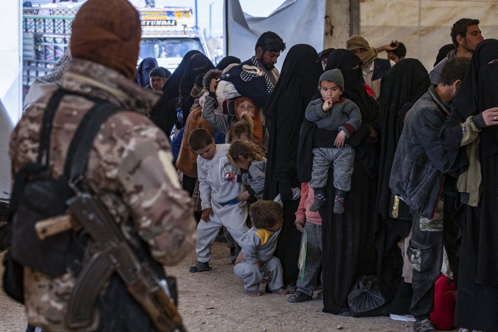 Syrie: opération sécuritaire antijihadiste à Al-Hol, des dizaines d'arrestations (ONG)