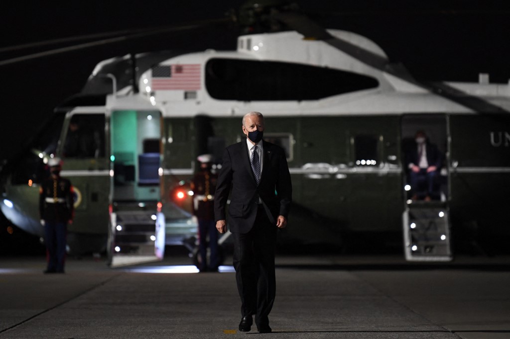 Biden appelle au sursaut face aux violences contre les Américains d'origine asiatique