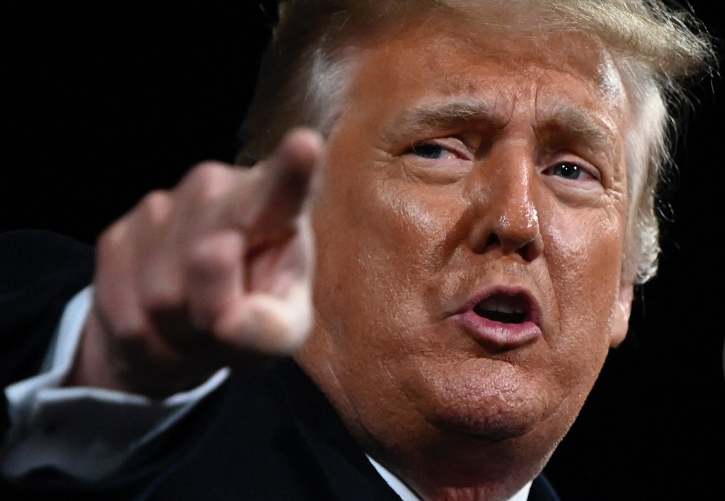 Trump va revenir sur les réseaux sociaux d'ici trois mois avec «sa propre plateforme»