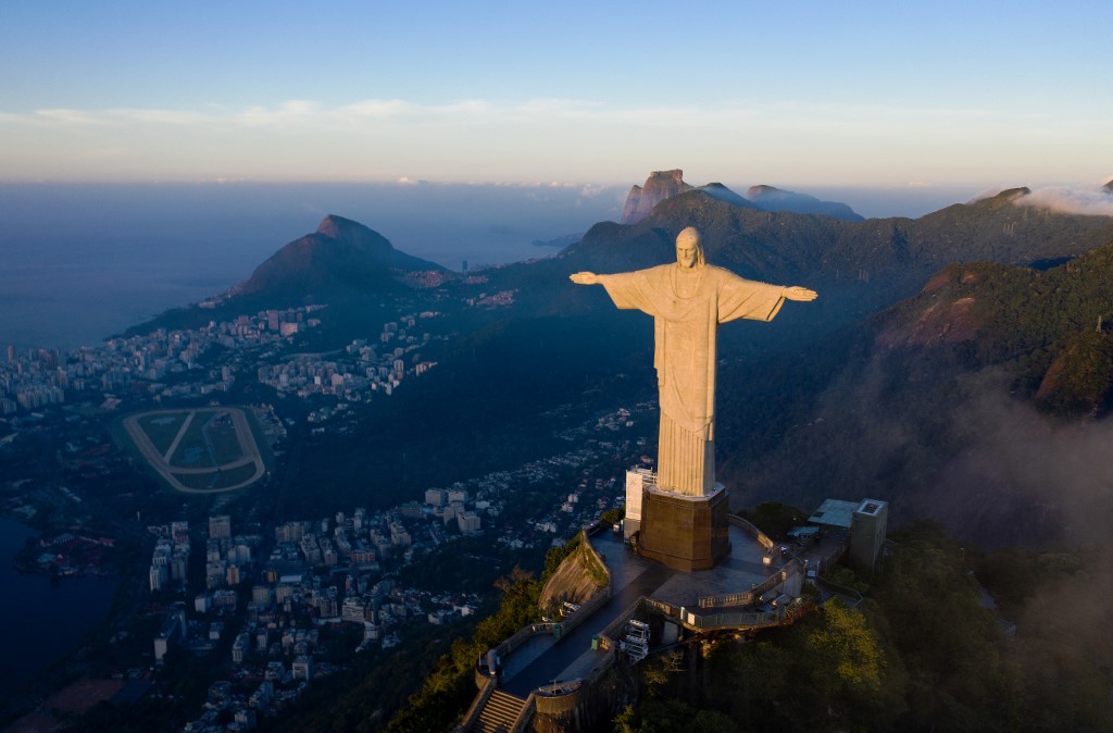 Rio: le Christ rédempteur fait peau neuve pour son 90e anniversaire