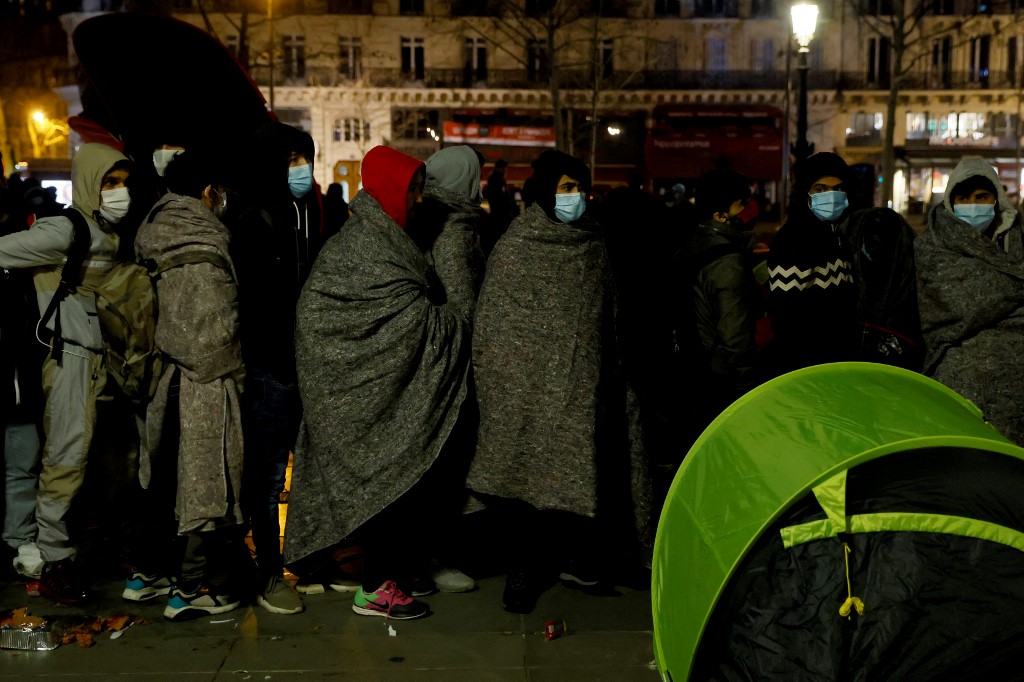 A Paris, la place de la République redevient un camp pour exilés