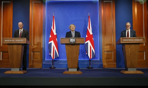 L'Angleterre s'accorde un bol d'air, mais reste prudente
