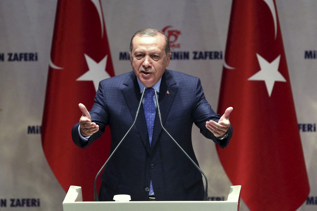La Turquie veut maintenir un régime de changes libres, malgré le plongeon de sa devise