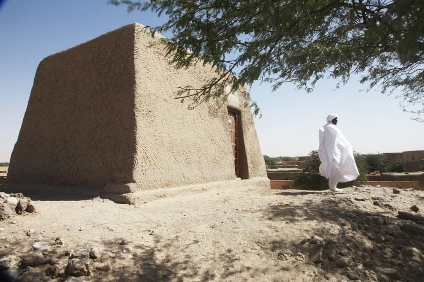 Mausolées de Tombouctou: un euro symbolique remis au Mali et à l’UNESCO