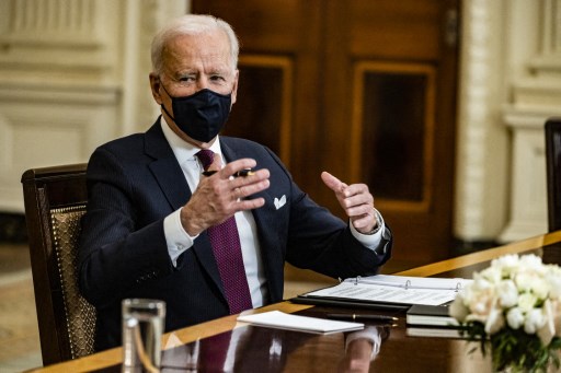 Poursuite du vote marathon sur le plan de relance de Biden