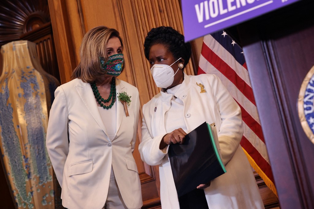USA: la Chambre approuve un texte pour lutter contre les violences faites aux femmes
