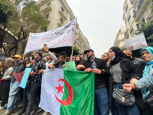 Hirak: Les étudiants une nouvelle fois dans les rues d'Alger
