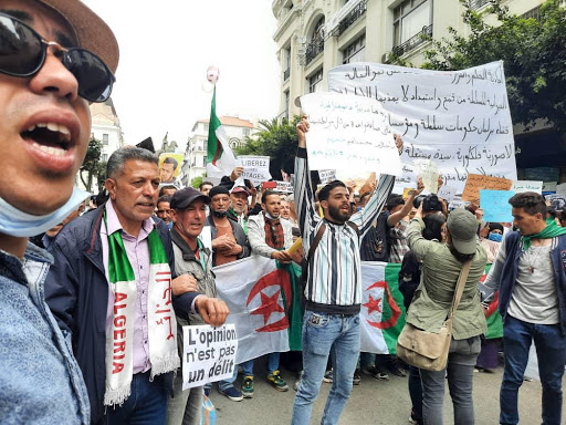 Algérie: Les étudiants de nouveau dans la rue