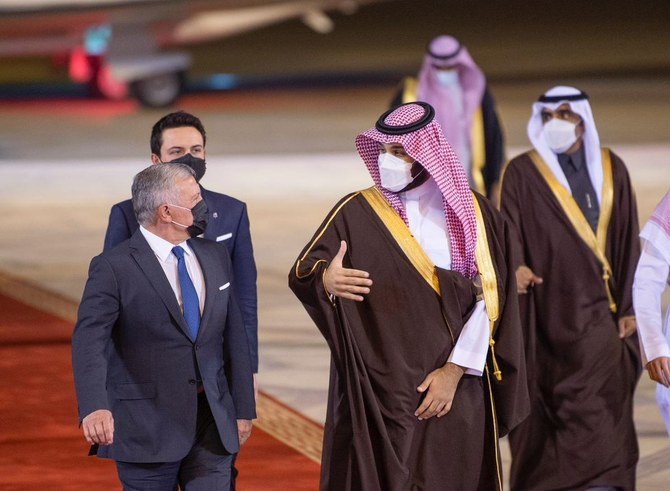 Les dirigeants régionaux arrivent à Riyad pour des réunions avec le prince héritier
