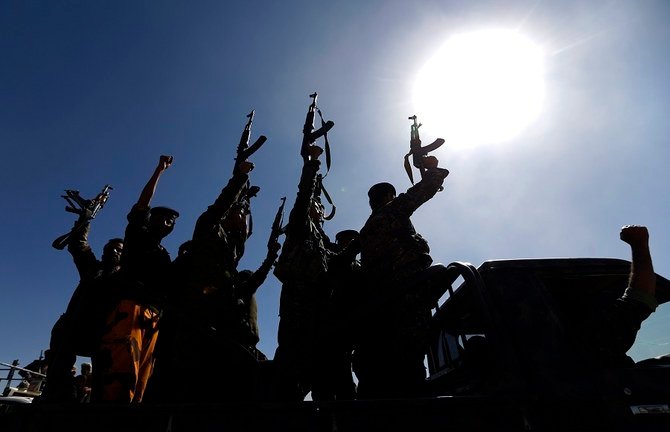 HRW condamne les tirs aveugles des Houthis sur des zones civiles