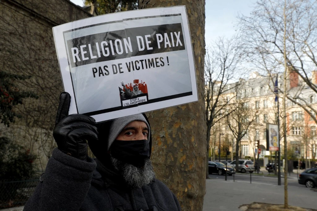 France : un projet de loi contre l'islam radical suscite des craintes pour la liberté d'expression