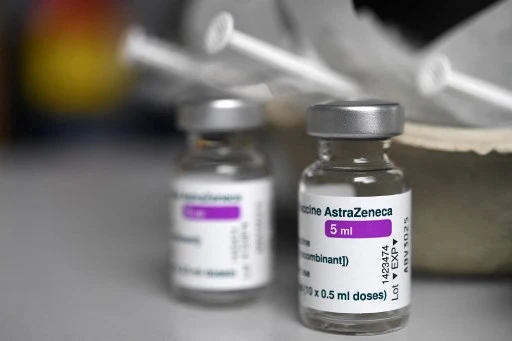 France: enquête après le décès d'un étudiant vacciné à l'AstraZeneca