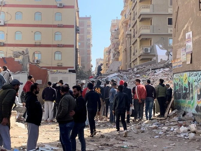 Effondrement d'un immeuble en Egypte: au moins 25 morts, selon un nouveau bilan