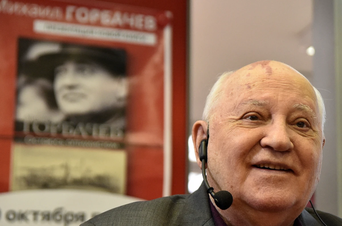 L'ancien chef de l'URSS Mikhail Gorbatchev fête ses 90 ans. Sur cette photo d'archive, il prend la parole lors de la présentation de son livre "Je reste un optimiste" dans une librairie de Moscou le 10 octobre 2017. Vasily MAXIMOV / AFP