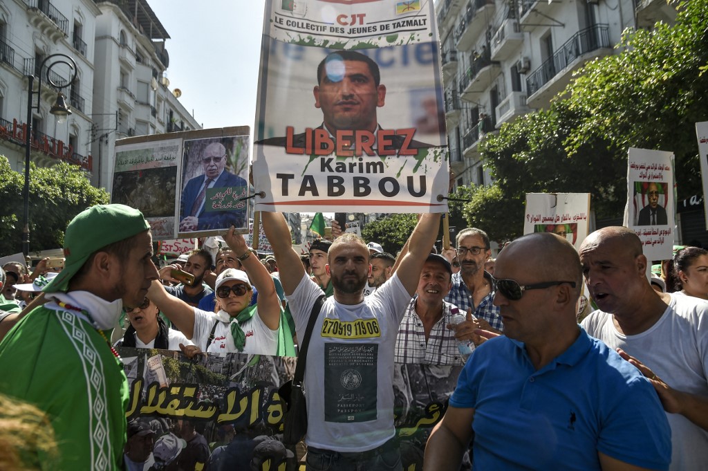 L'opposant algérien Karim Tabbou, figure du Hirak, en garde à vue