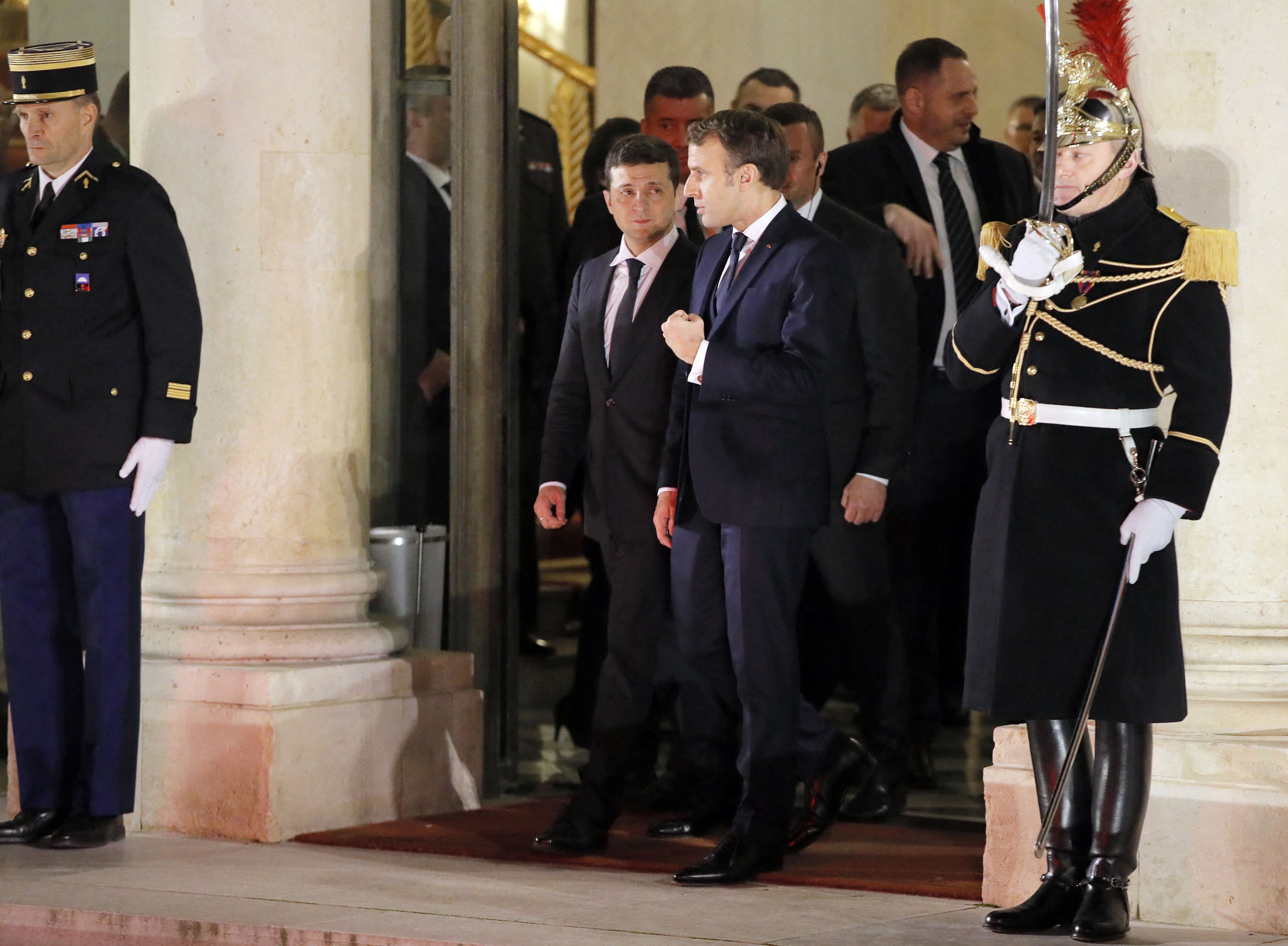 Macron reçoit vendredi Zelensky sur fond de tensions en Ukraine