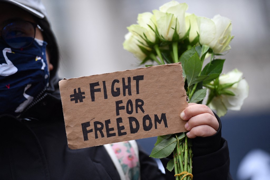 Lettre ouverte à Eutelsat des victimes de confessions forcées à la télé chinoise