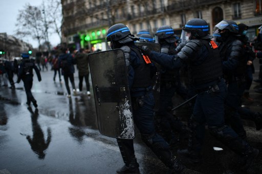 Sécurité globale: ultime feu vert du Sénat