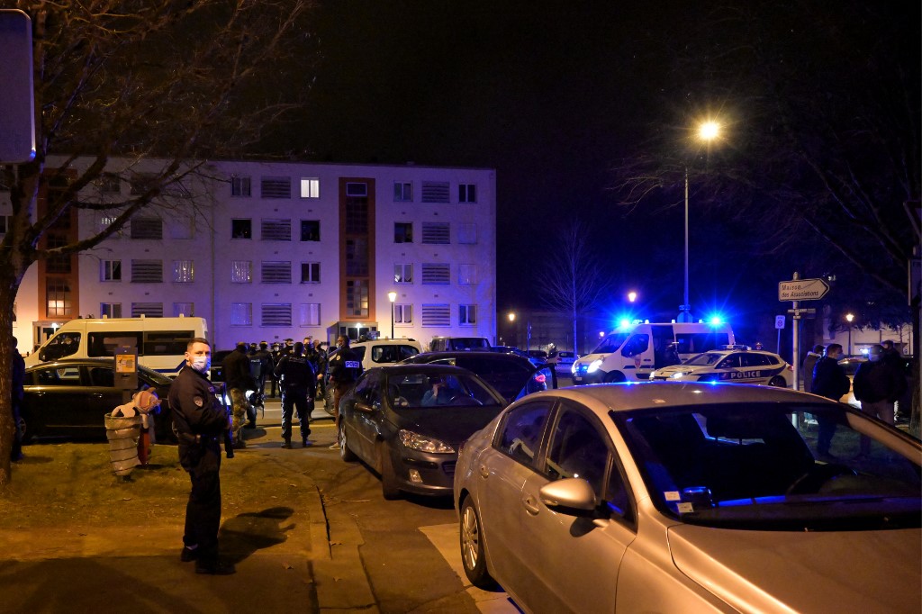 Grenoble: tirs de mortiers d'artifices contre la police, une habitude qui s'installe