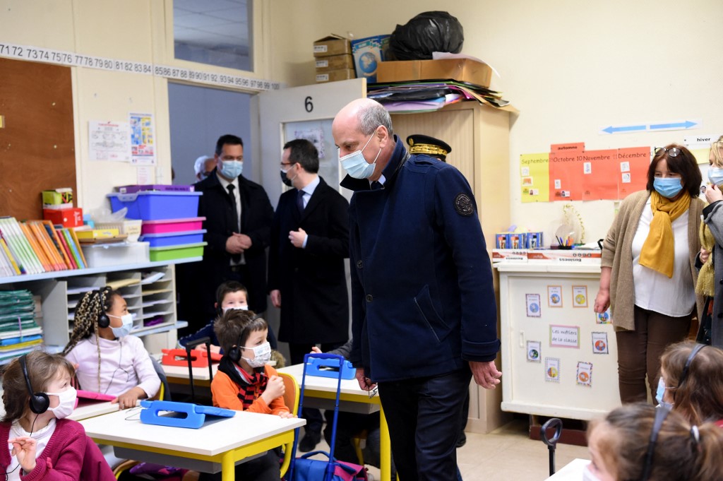 Covid-19 : réouverture des écoles pour une rentrée complexe