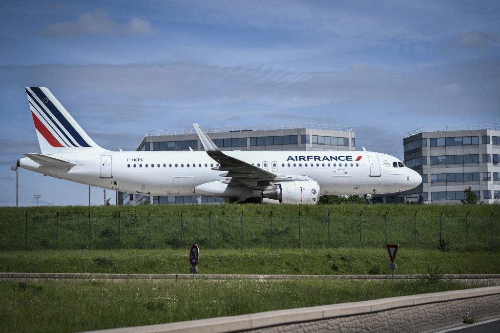 Air France: feu vert de Bruxelles à 4 milliards d'euros d'aide de l'Etat français