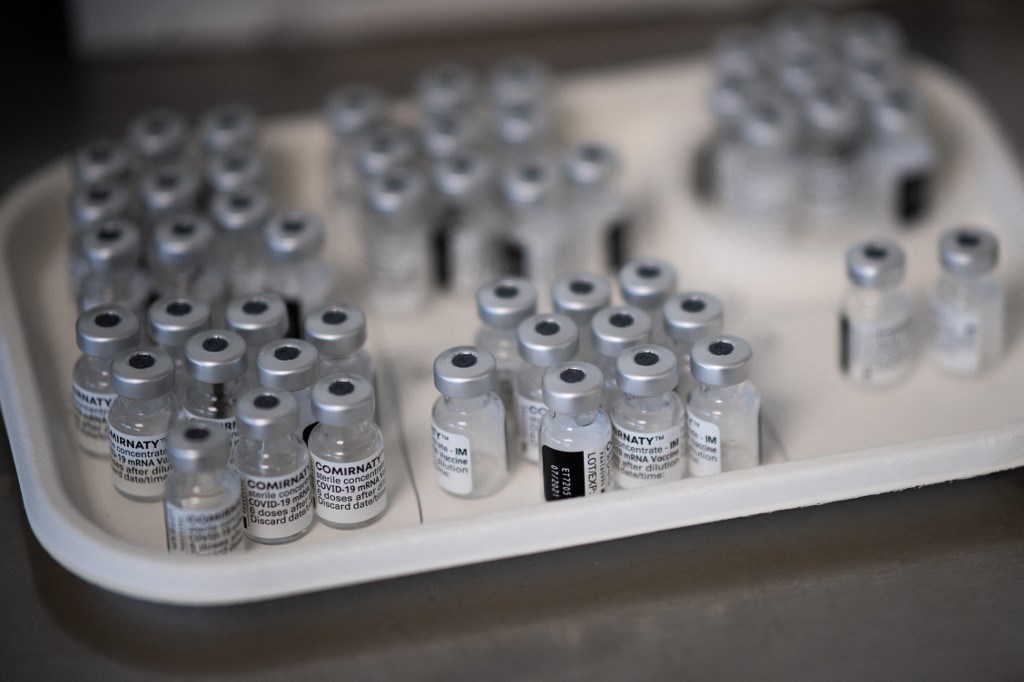 Le vaccin Pfizer/BioNTech moins efficace contre le variant sud-africain selon une étude