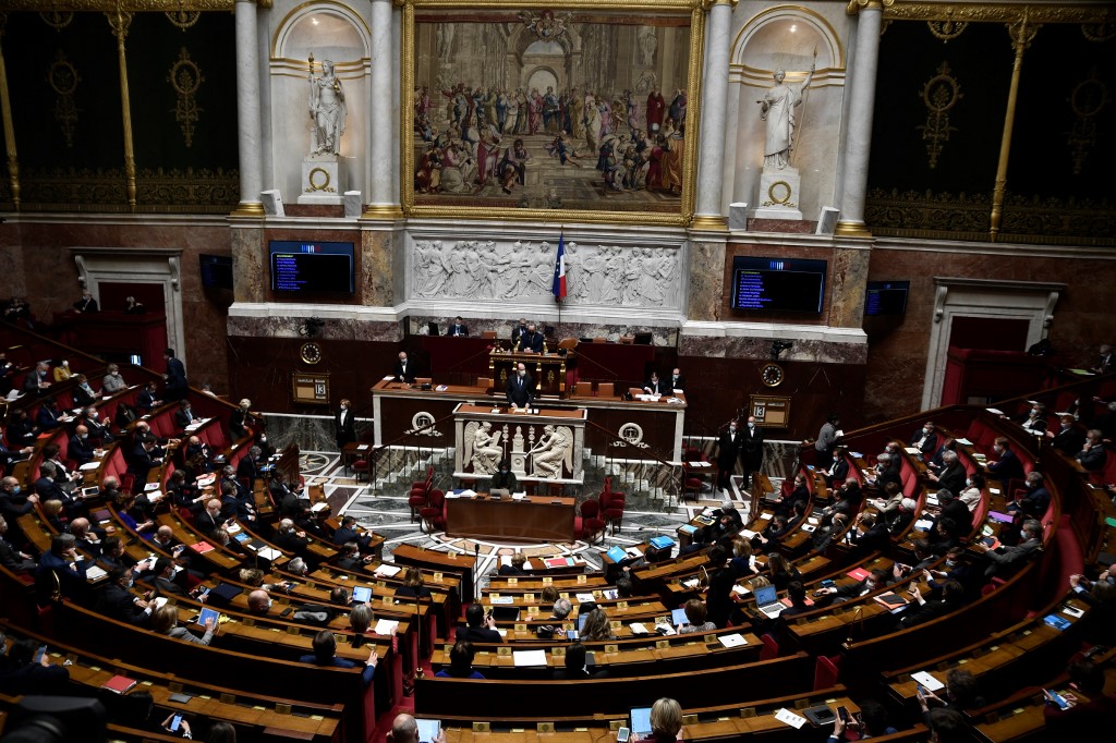 Etat d'urgence sanitaire: le gouvernement conserve des compétences jusqu'à fin octobre