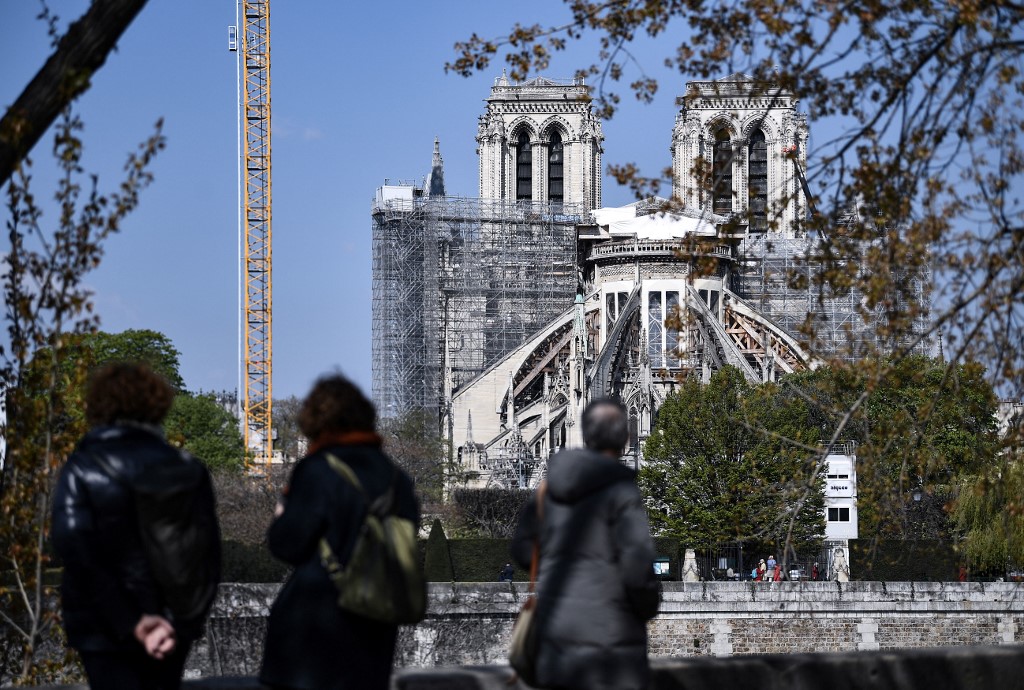 Notre-Dame, « symbole de notre unité » pour Hidalgo