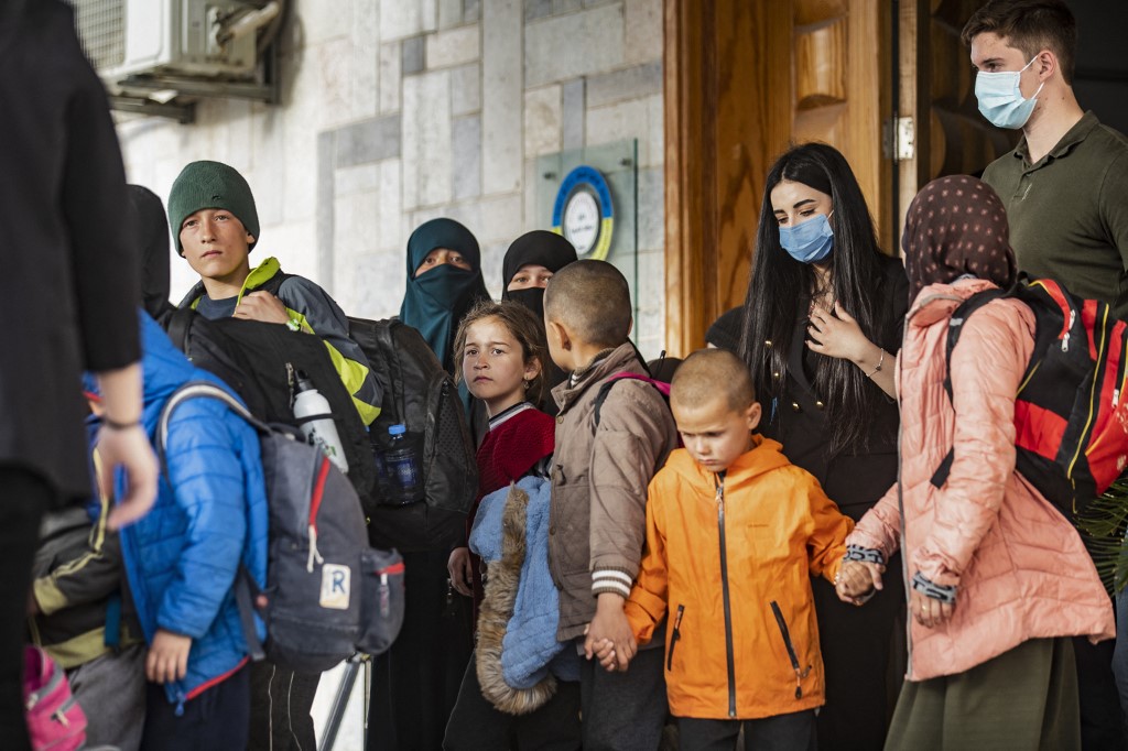 Syrie: 34 orphelins de parents affiliés à l'EI remis à la Russie par les Kurdes