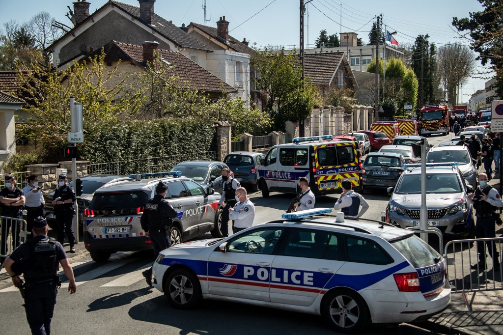 Attaque au couteau contre une fonctionnaire de police à Rambouillet: le point sur l'enquête