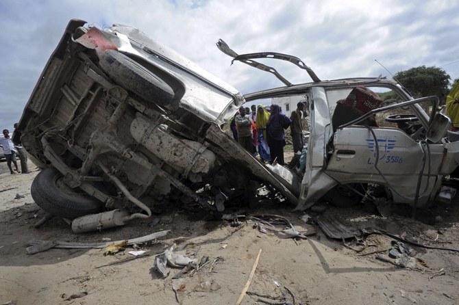 Somalie: un minibus roule sur un engin explosif, 15 morts