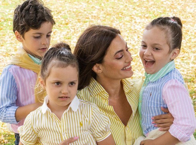 L'icône du style libanaise Karen Wazen joue dans la campagne Ralph Lauren avec ses enfants