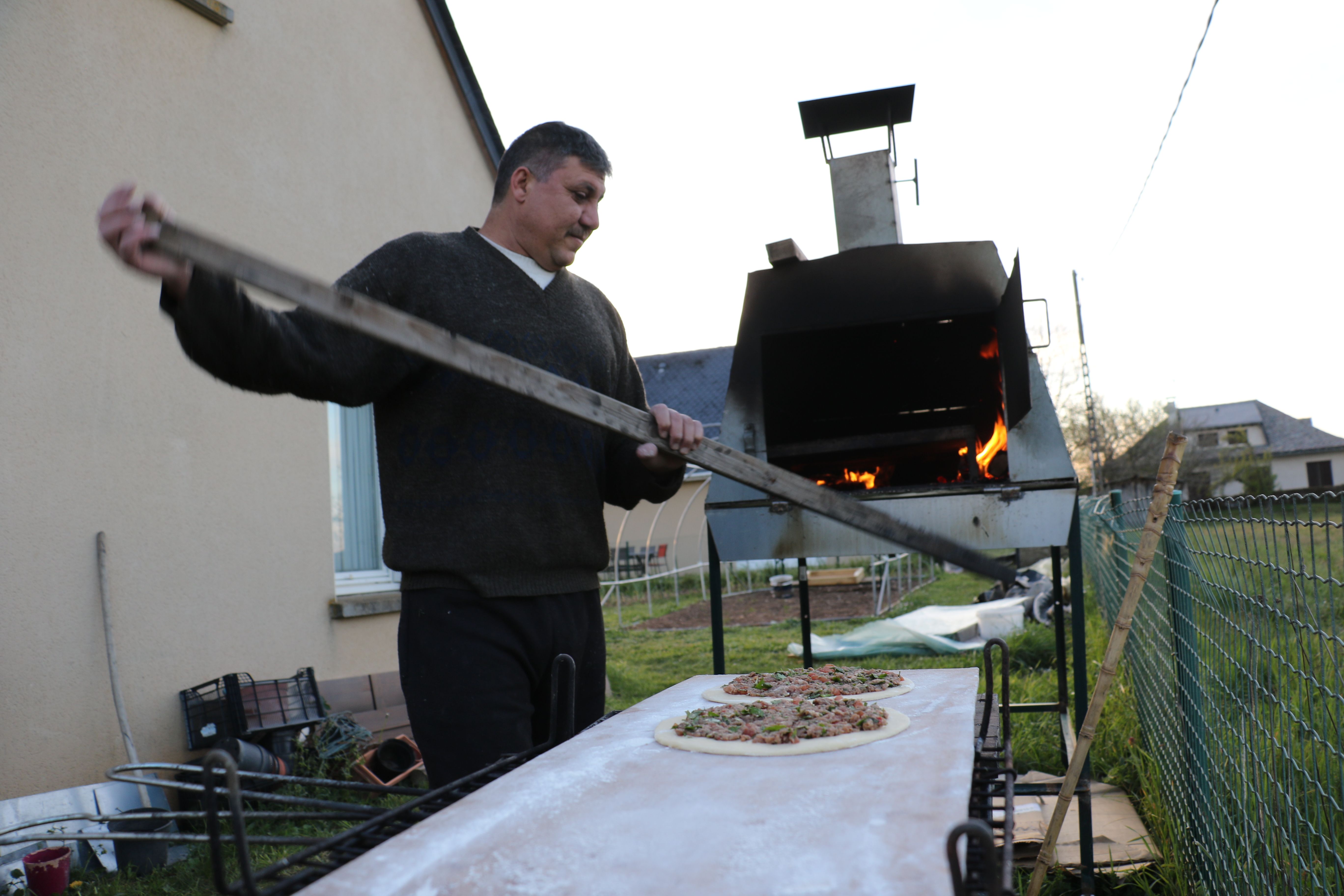 En Aveyron, un four à manaïches dans le jardin