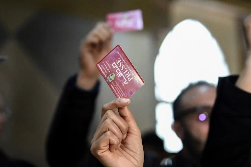 Tunisie: entrée sous protection policière du nouveau patron d'un média public