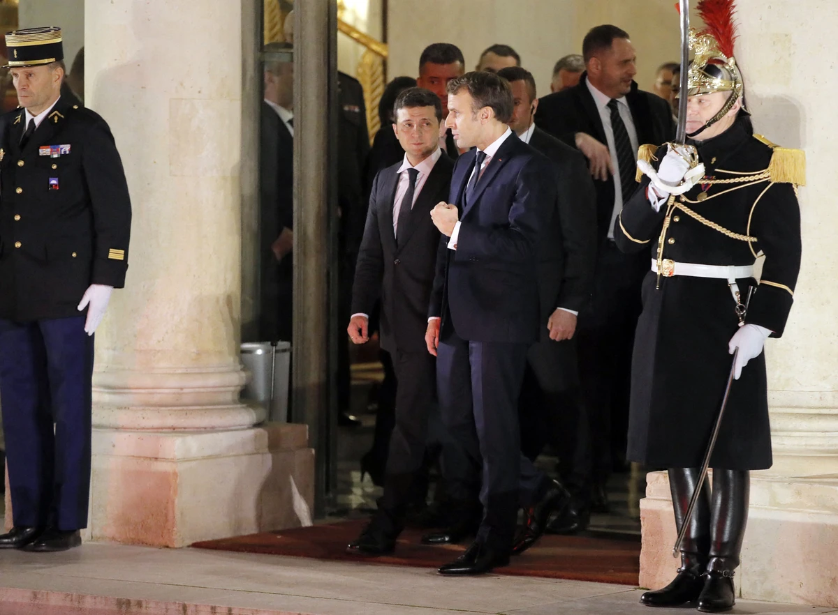 Macron reçoit vendredi Zelensky sur fond de tensions en Ukraine