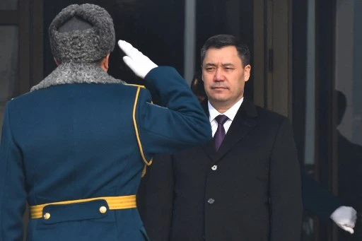 Kirghizstan: un référendum étend les les pouvoirs du président