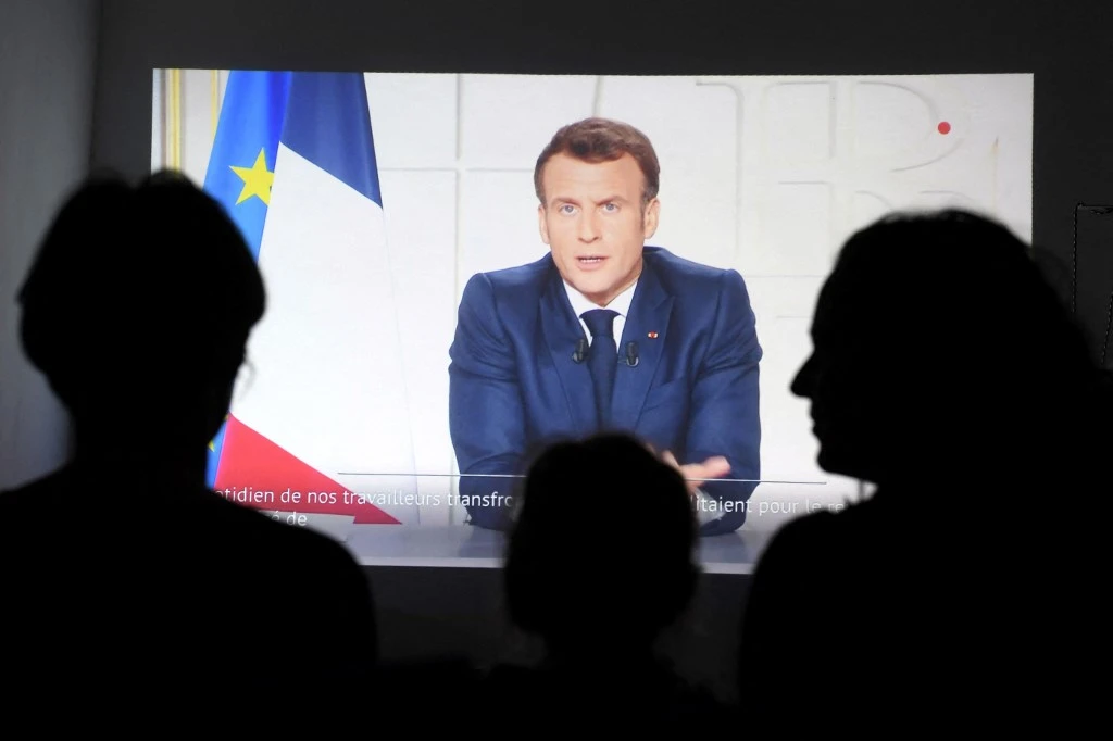 Confinement: la presse ne cache pas sa lassitude après l'allocution de Macron