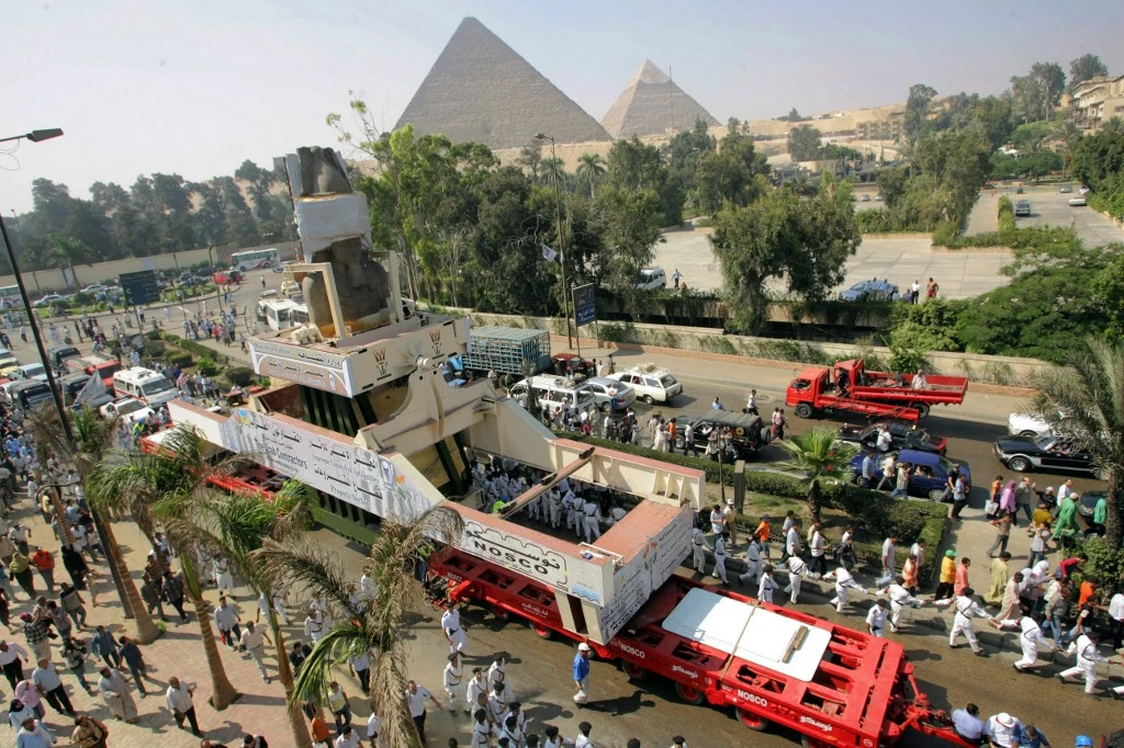 Ramsès II et Hatchepsout, vedettes d'un défilé de momies au Caire