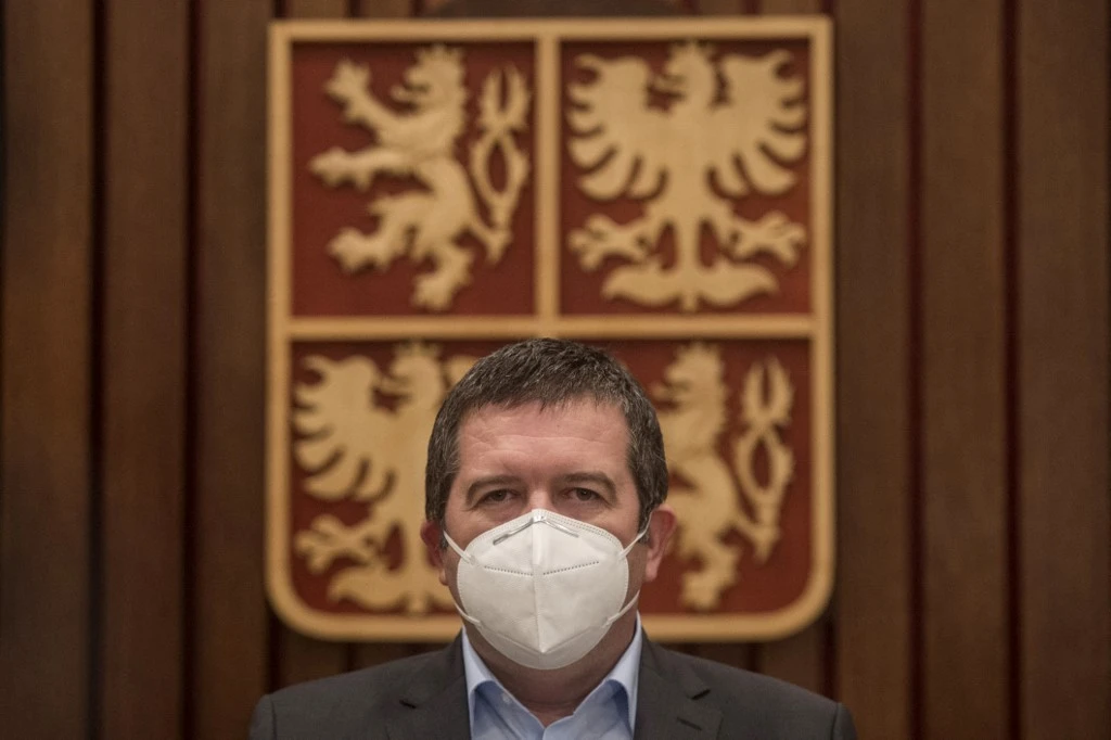 Prague menace d'expulser tous les diplomates russes