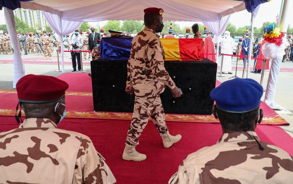 Funérailles de Deby, la France et les pays du Sahel s'inquiètent de la stabilité du Tchad