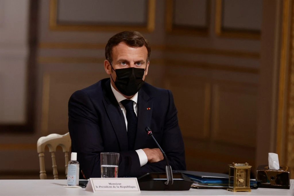Les Français fatigués d'attendre, après plus d'un an de pandémie