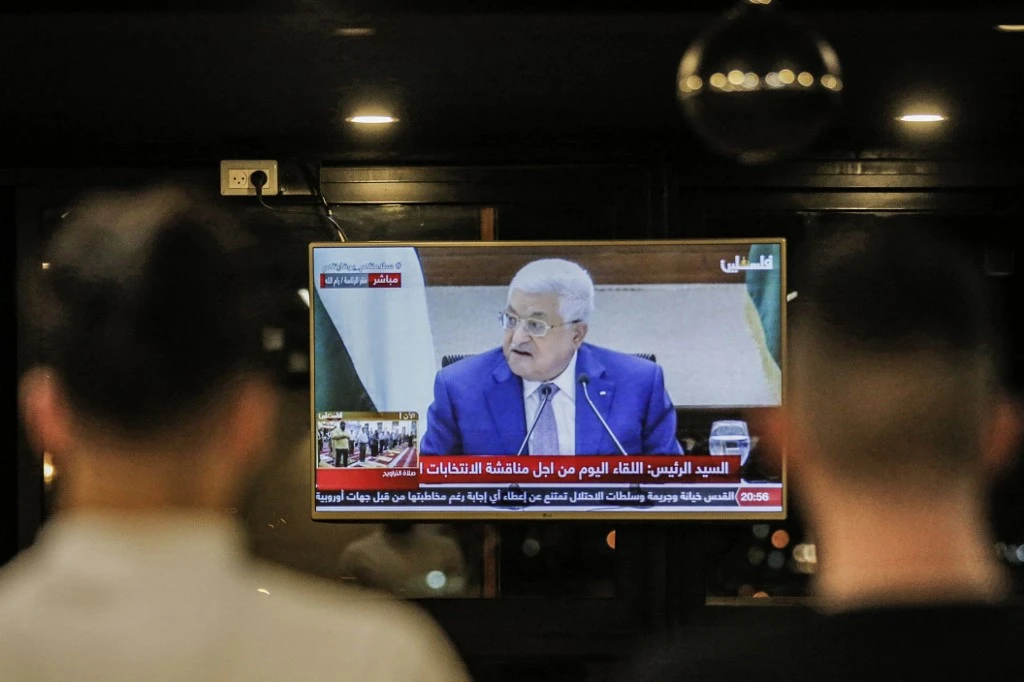 Abbas annonce le report des premières élections palestiniennes en quinze ans