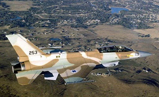 Israël hausse le ton d'un cran: «Nos avions peuvent certainement atteindre l'Iran»