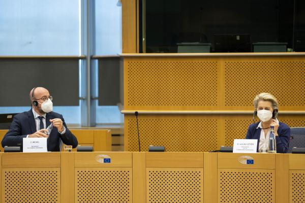 Commerce: la détente se confirme entre Bruxelles et Washington