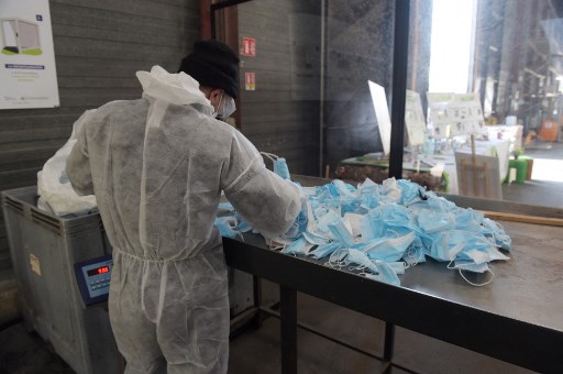 Pandémie: le recyclage des masques progresse, mais se heurte à une faible rentabilité